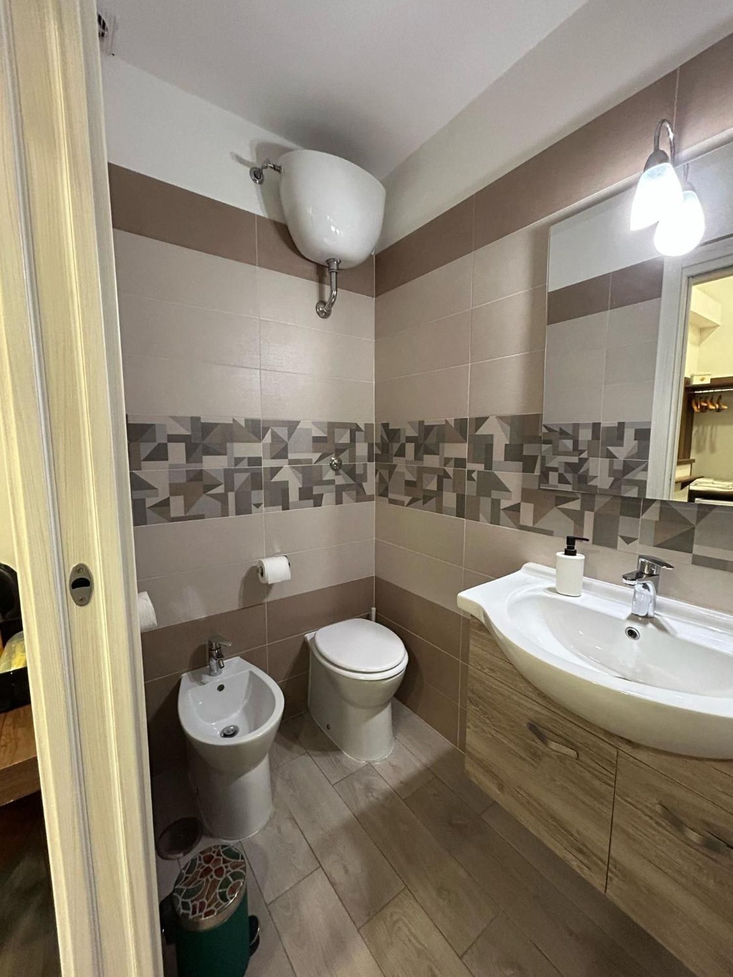 Casa Agnese B&B 나폴리 외부 사진